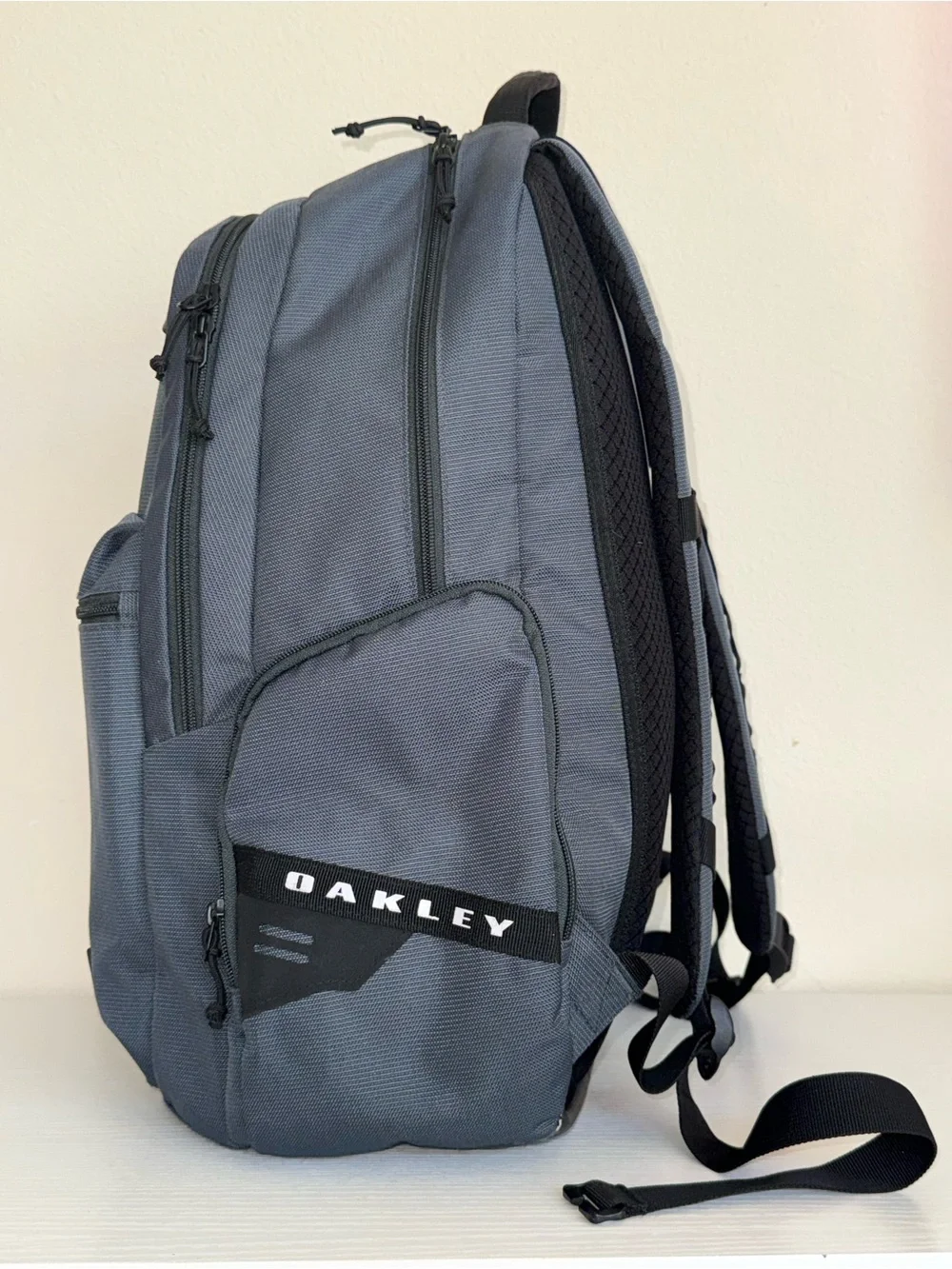 Oakley Icon RC Backpack 32L Grey Pebble Mist Laptop Travel Hiking Bag Rucksack